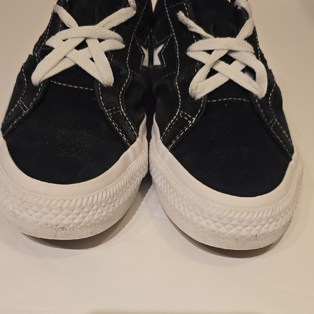 Men's Converse Star Black & White  Sneakers - Picture 4 of 9